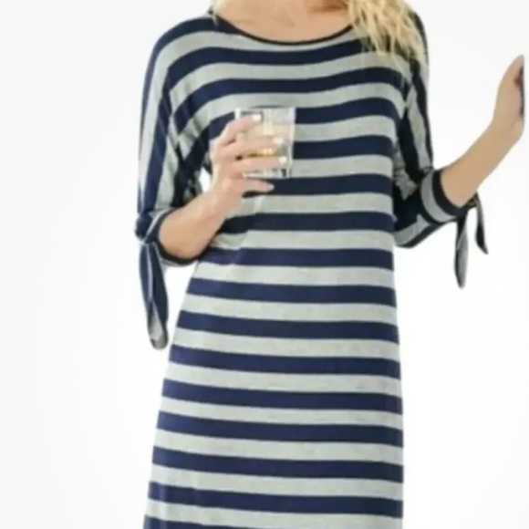 Soft Surroundings Adrift Dress Size M Women Shift Tie Cuffs Stripe NWT Blue Gray - Picture 2 of 12